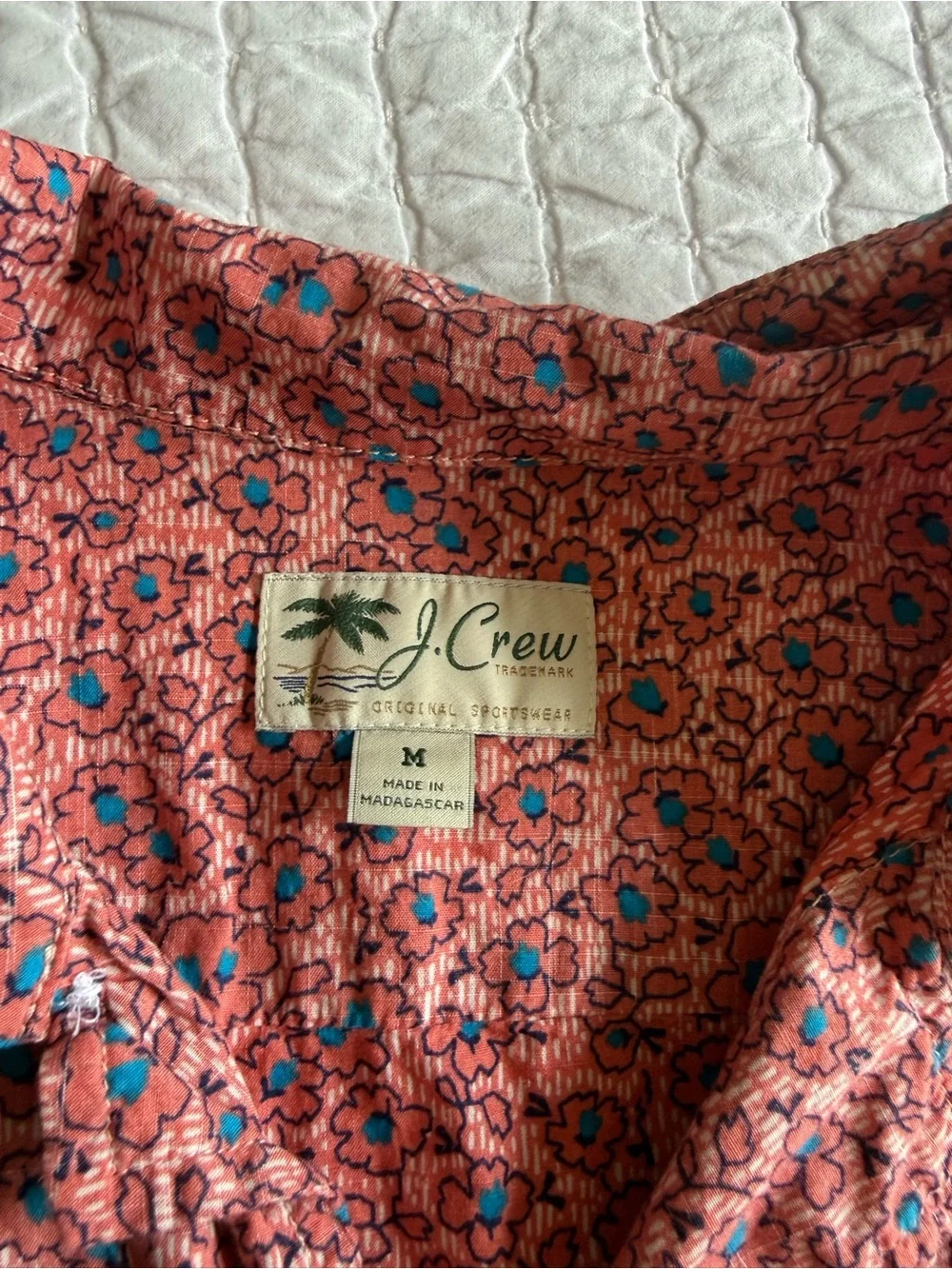 J. Crew Original Sportswear Size Medium Red Floral Short Sleeve Cotton Shirt